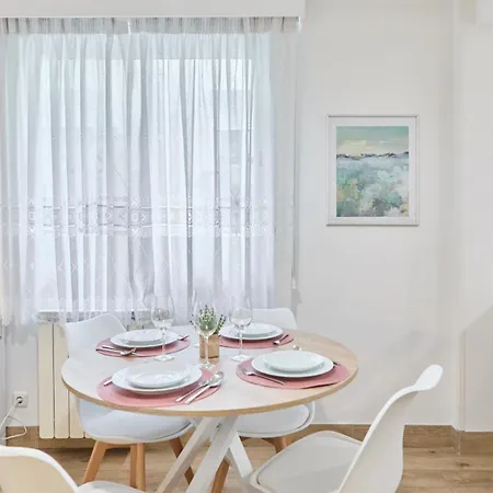 Daire Larroka By Basque Homes
