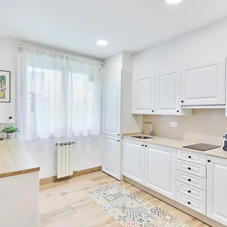Daire Larroka By Basque Homes
